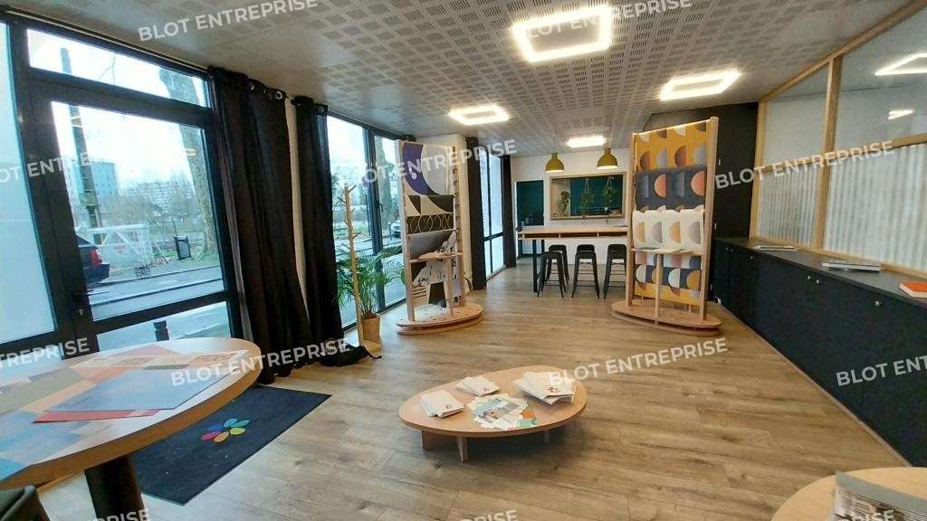 A louer bureaux 74m² en pied d'immeuble à Nantes