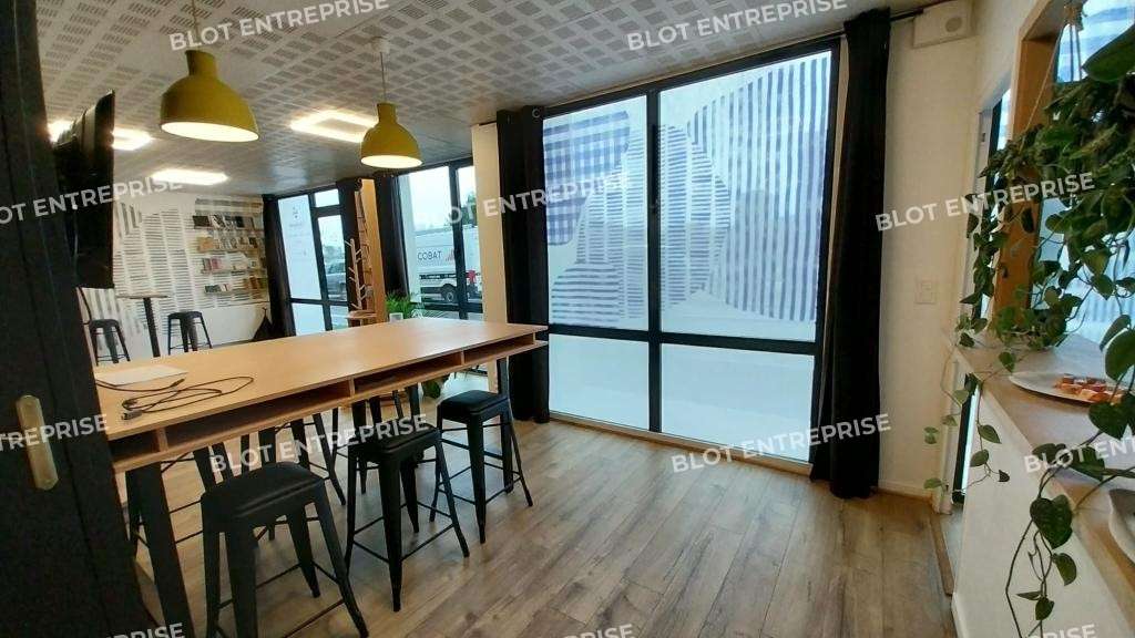 A louer bureaux 74m² en pied d'immeuble à Nantes