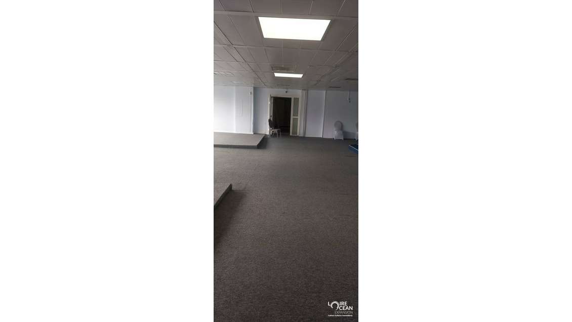 Bureaux lumineux R+4 à louer à Nantes Bellevue