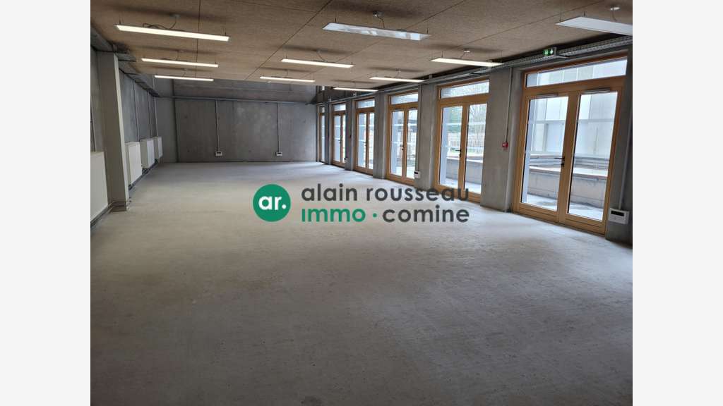 A louer bureaux lumineux 252m² Île de Nantes