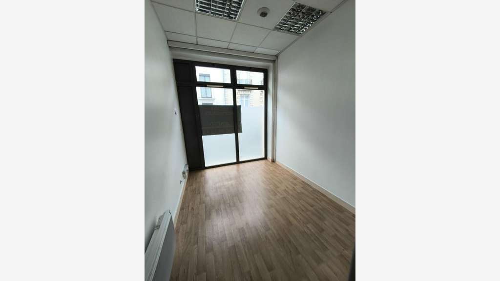 Location bureaux 110m² RDC empl stratégique Nantes