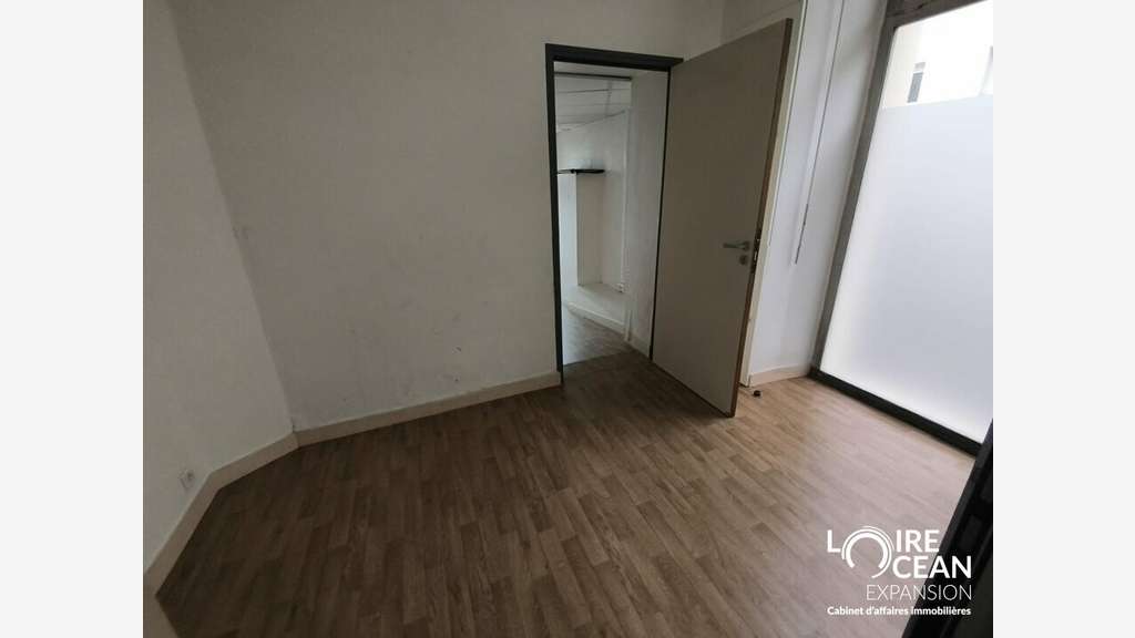 Location bureaux 110m² RDC empl stratégique Nantes