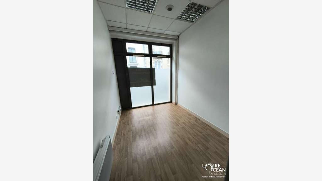 Location bureaux 110m² RDC empl stratégique Nantes
