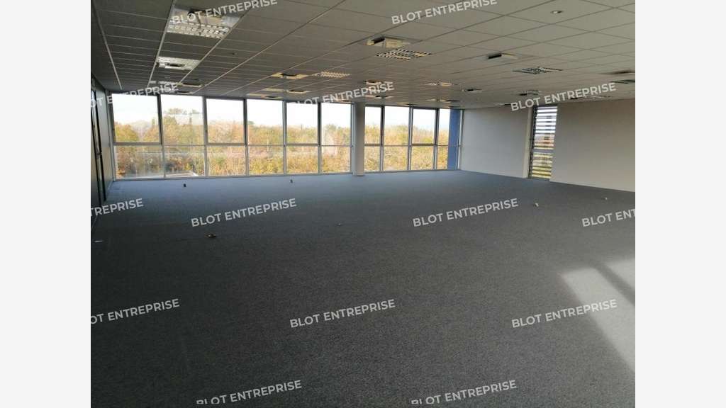 A louer bureaux neufs 250m² Nantes ZAC Chantrerie