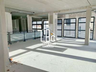 Local professionnel 188m² à Nantes Saint Félix