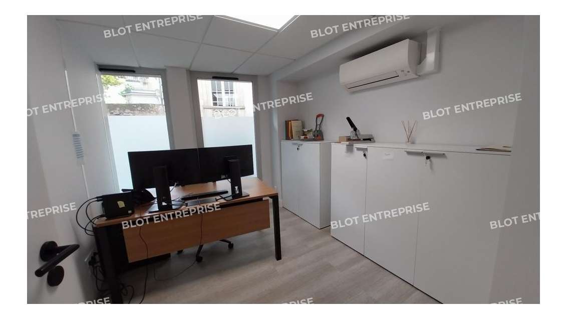 A louer bureaux accès PMR 52m² Nantes Guist'hau