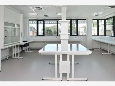 À louer bureaux de 11m² dédiés à la biot à Nantes