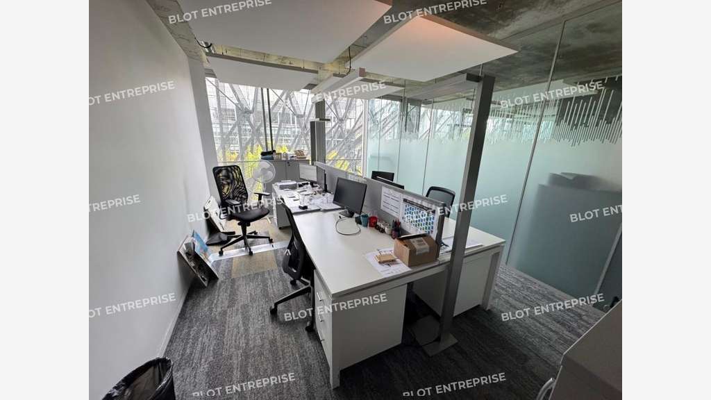 A louer plateaux bureaux 643m² à Nantes Création