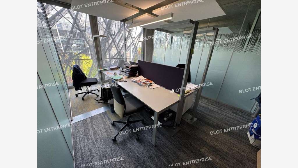 A louer plateaux bureaux 643m² à Nantes Création