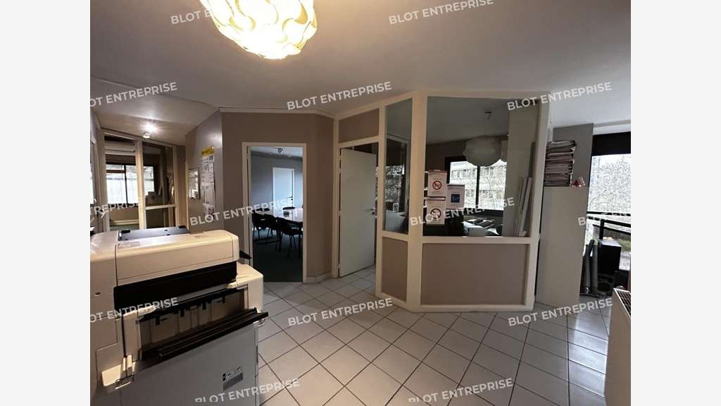 A louer bureaux 163m² à Nantes Eraudière