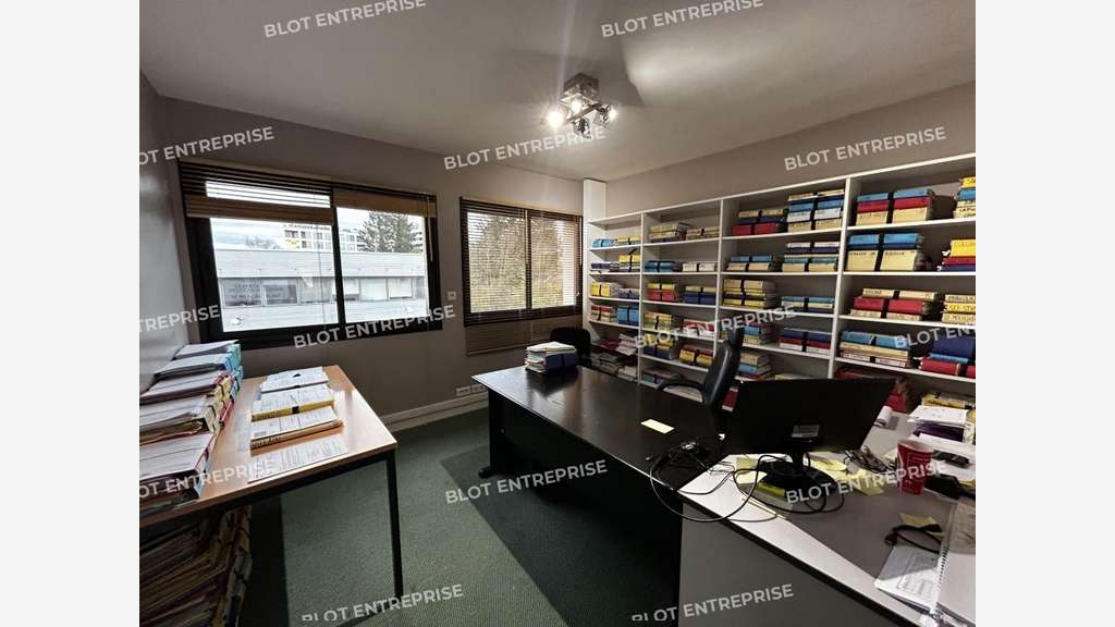 A louer bureaux 163m² à Nantes Eraudière