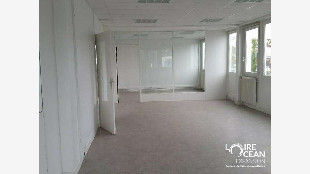 A louer bureaux de 150m² au 2ème étage Nantes Est