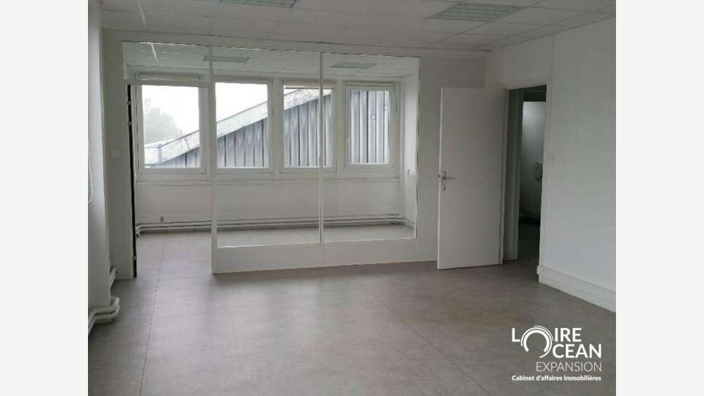 A louer bureaux de 150m² au 2ème étage Nantes Est