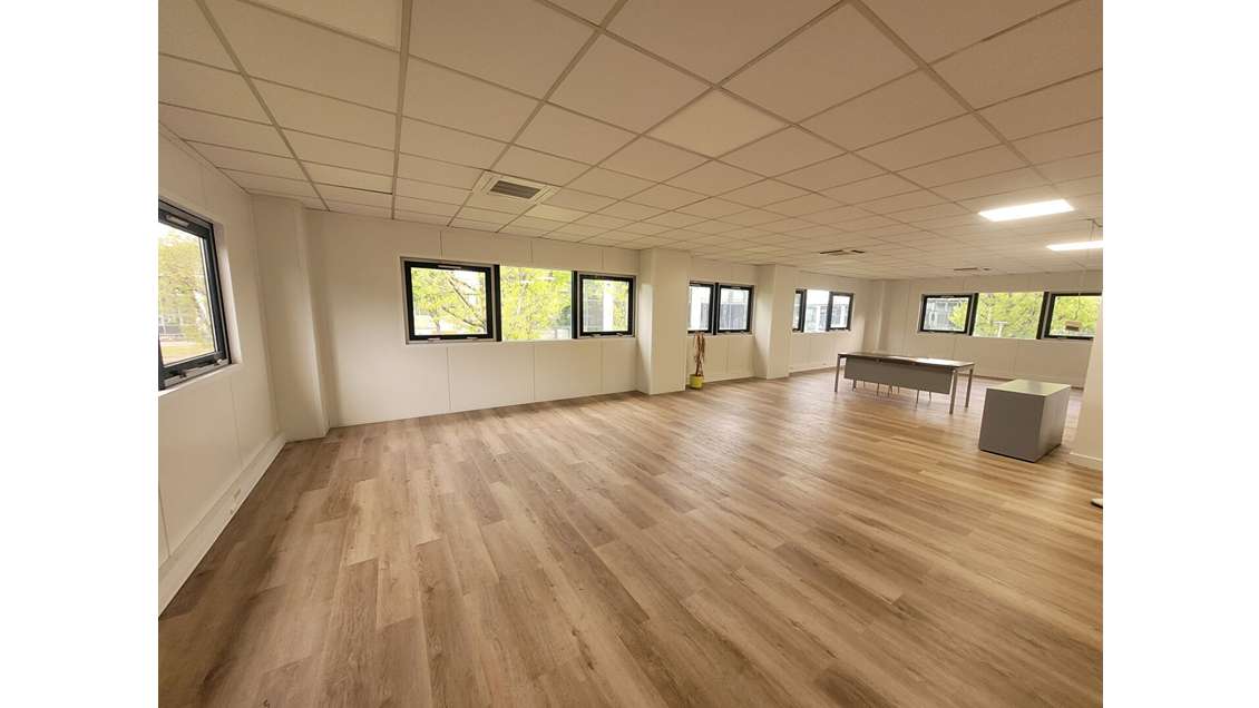 A louer bureaux 124m² R+1 à Nantes Est