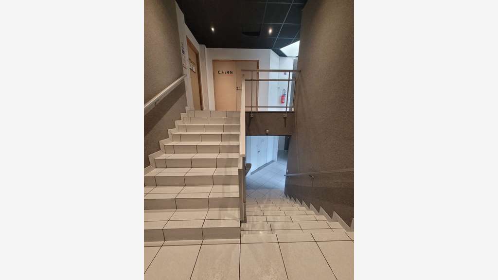 A louer bureaux 124m² R+1 à Nantes Est