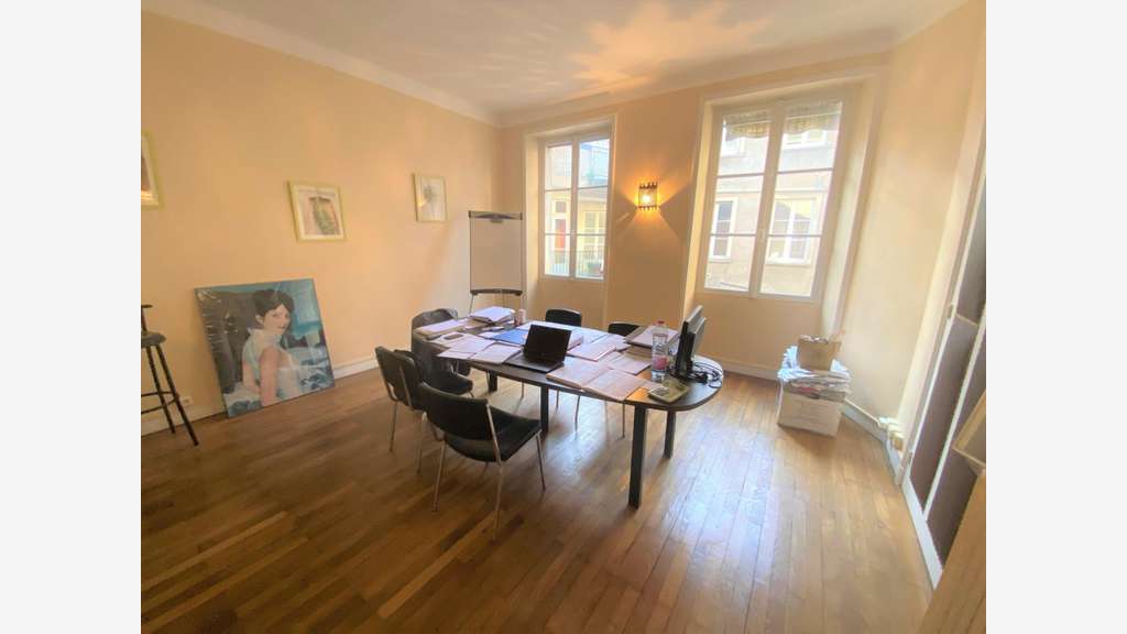 Bureaux adresse d’exception sur la Place Graslin 