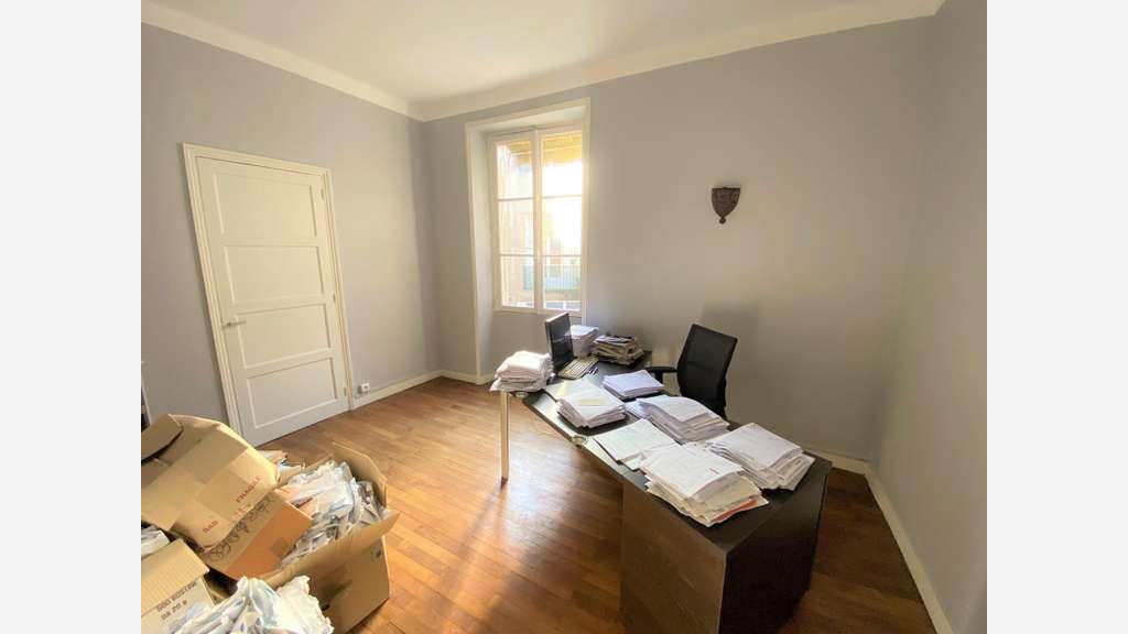 Bureaux adresse d’exception sur la Place Graslin 
