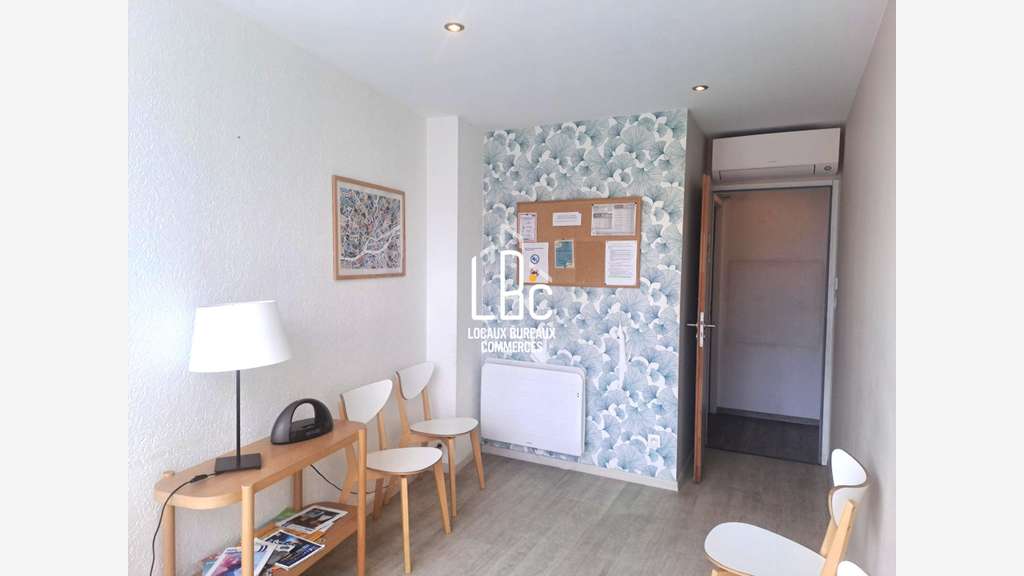 A louer bureau de 117m² au 1er étage à Nantes