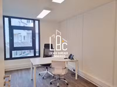 Location bureau rénové de 70m² en R+1 à Nantes 