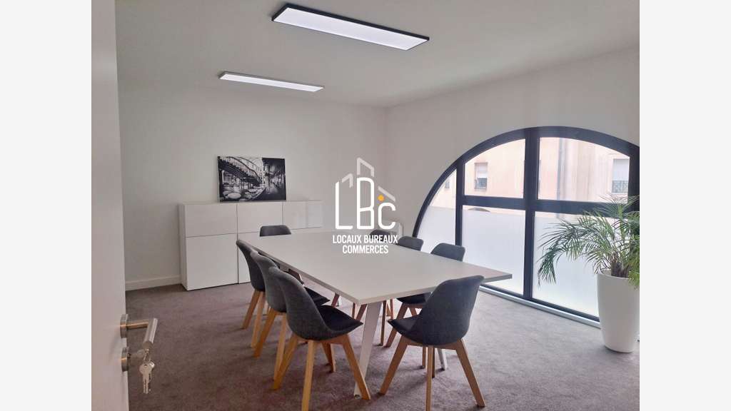 A louer bureaux 95m² Nantes Dobrée proche tramway