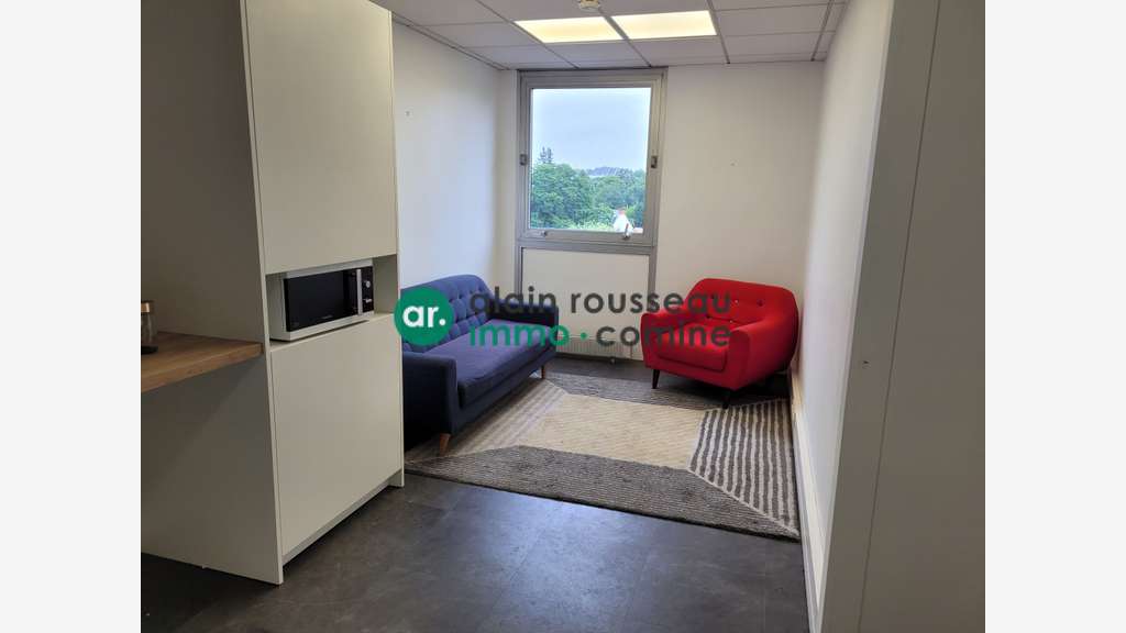 Loue bureaux 210m² au 4ème étage Nantes Canclaux