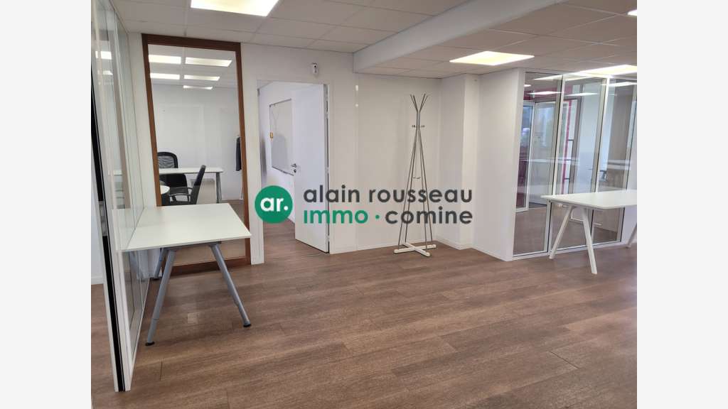 Loue bureaux 210m² au 4ème étage Nantes Canclaux
