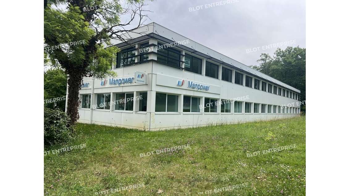 A LOUER - BUREAUX - 295 m² - NANTES