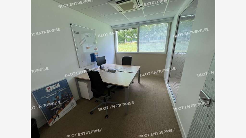A louer bureaux 295m² à Nantes Boulevard Einstein
