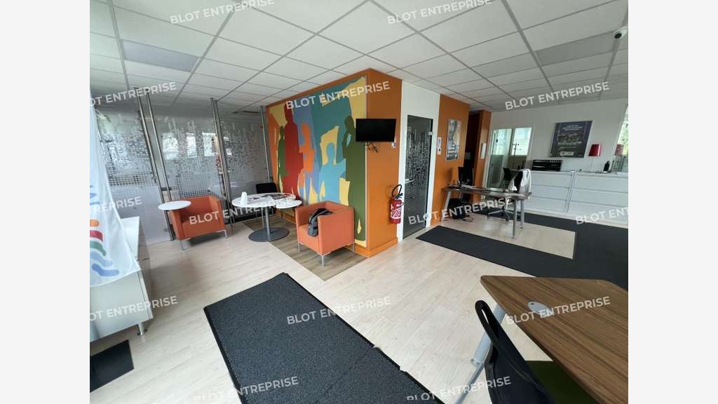 A louer bureaux 295m² à Nantes Boulevard Einstein