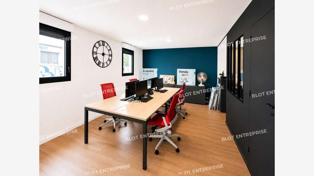 A louer bureaux 120m² belle visibilité à Nantes