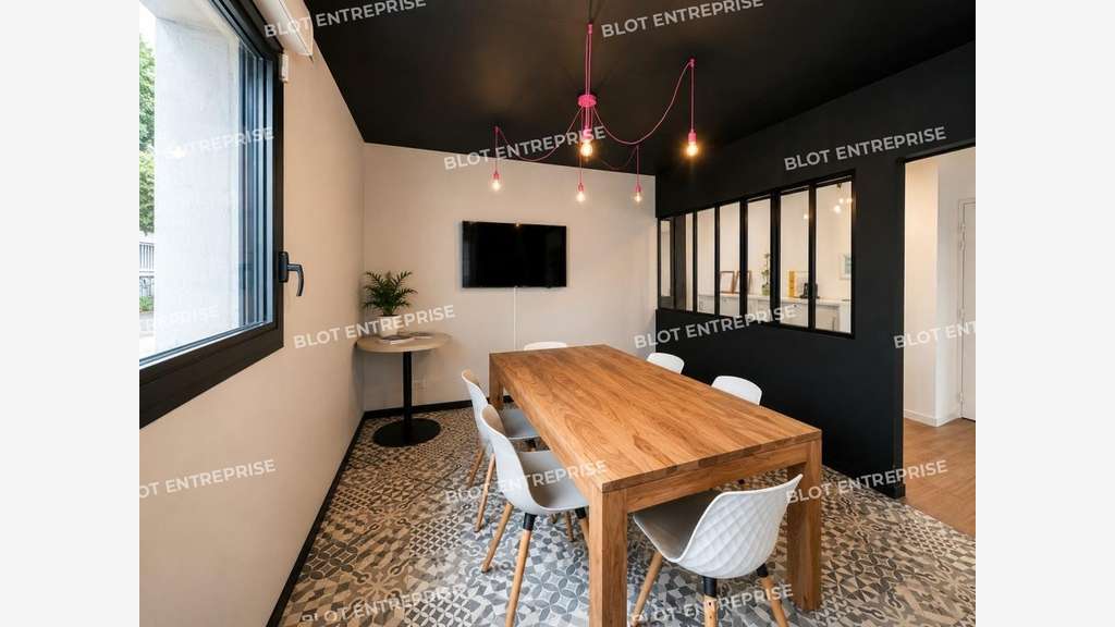 A louer bureaux 120m² belle visibilité à Nantes