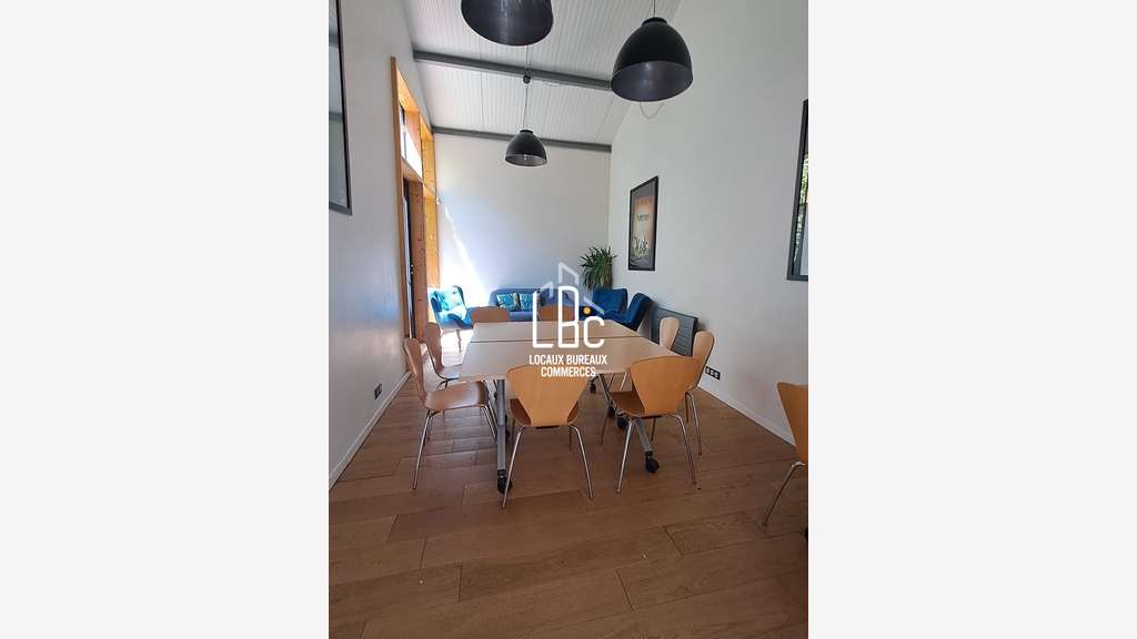 Bureau 323m² à louer à Nantes rue de Coulmiers
