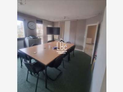 A louer bureaux 160m² avec accès PMR à Nantes Est