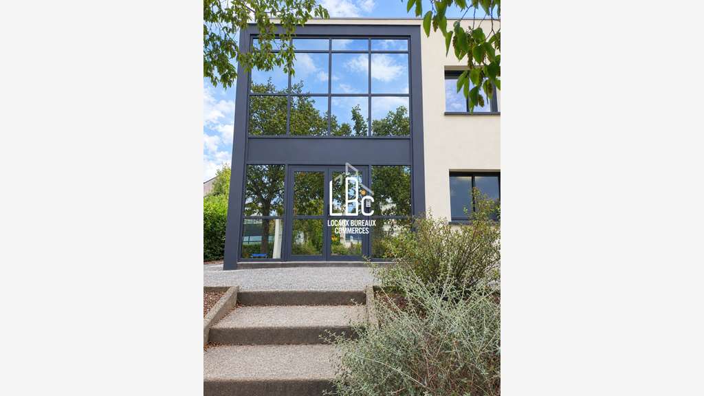 A louer bureaux 160m² avec accès PMR à Nantes Est