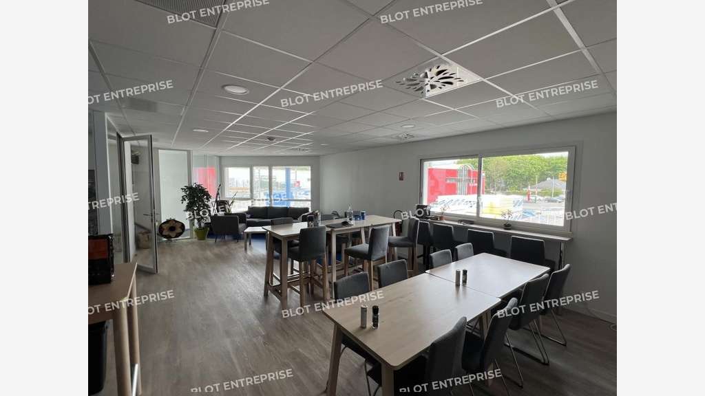 A louer bureaux 580m² Nantes porte de Ste Luce