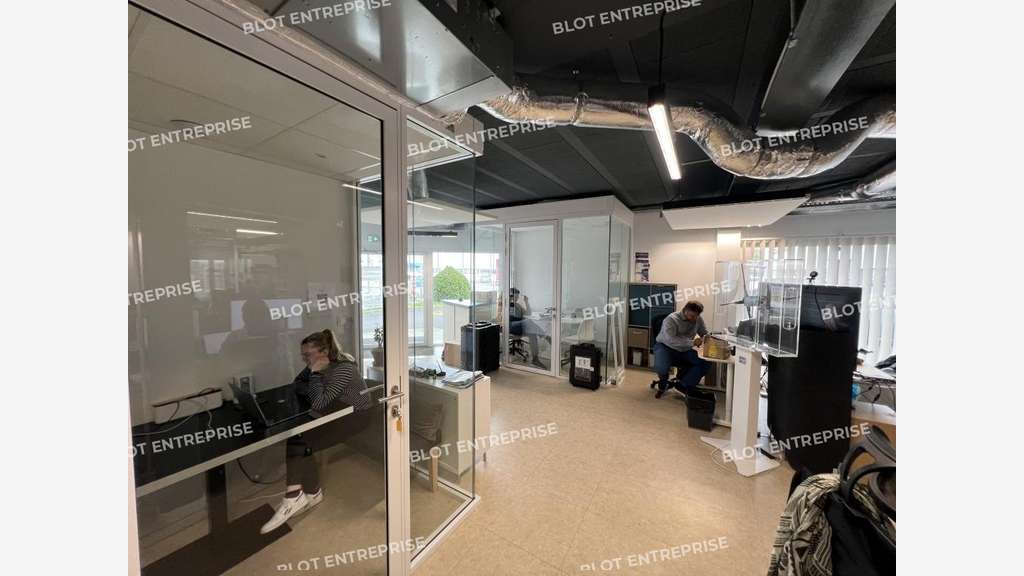 A louer bureaux 580m² Nantes porte de Ste Luce
