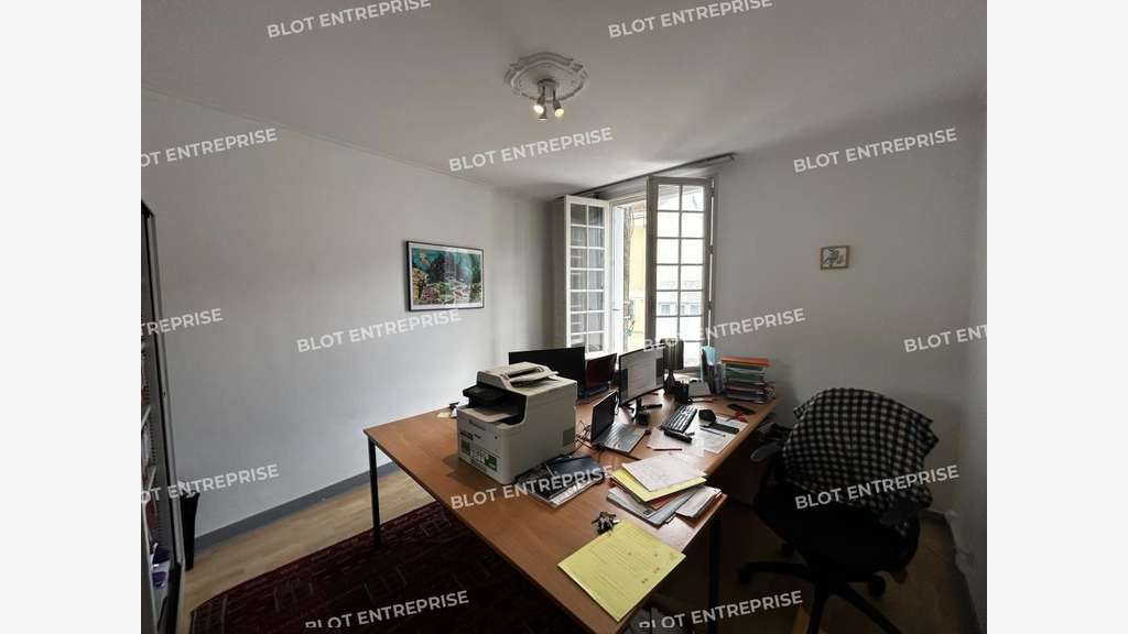 À LOUER - BUREAUX - 49 M² - NANTES