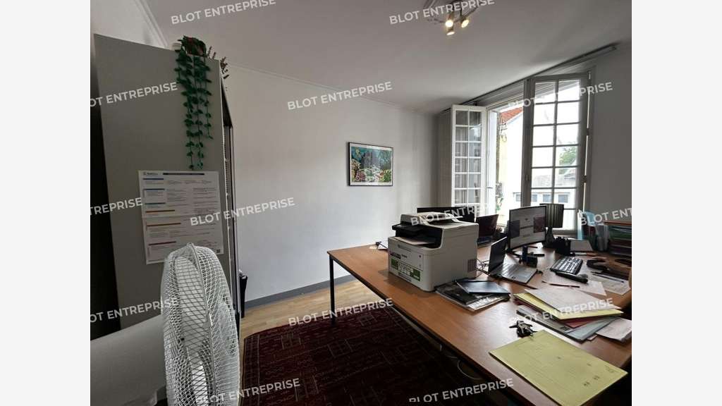À LOUER - BUREAUX - 49 M² - NANTES