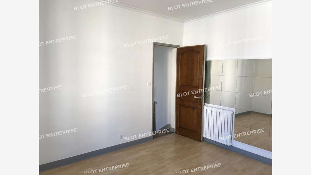 À LOUER - BUREAUX - 49 M² - NANTES