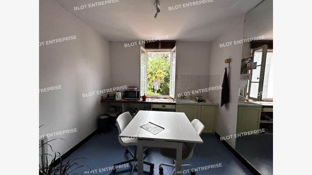 À LOUER - BUREAUX - 49 M² - NANTES