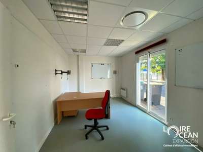 A LOUER BUREAUX