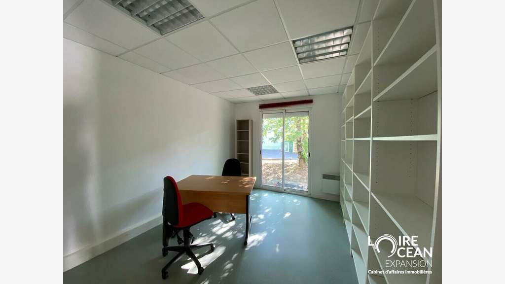A LOUER BUREAUX