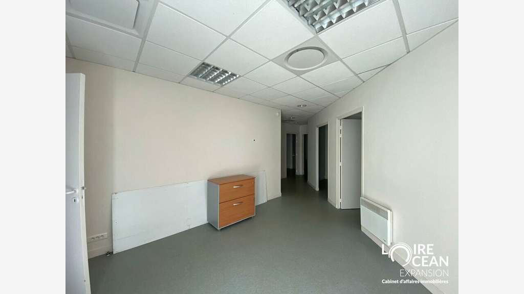 A LOUER BUREAUX