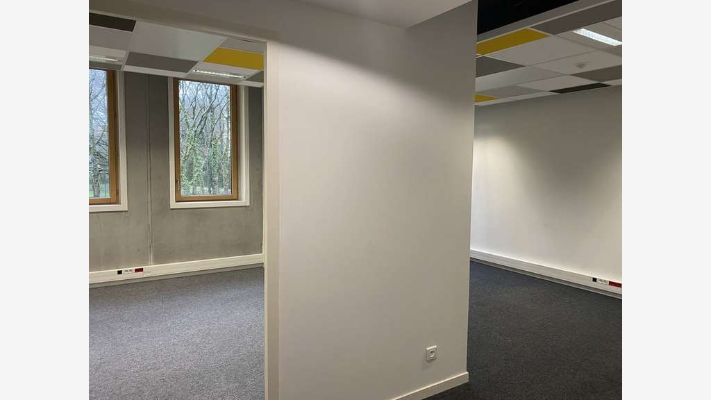 À louer – Bureaux de 30 à 130 m² dédiés aux entrep