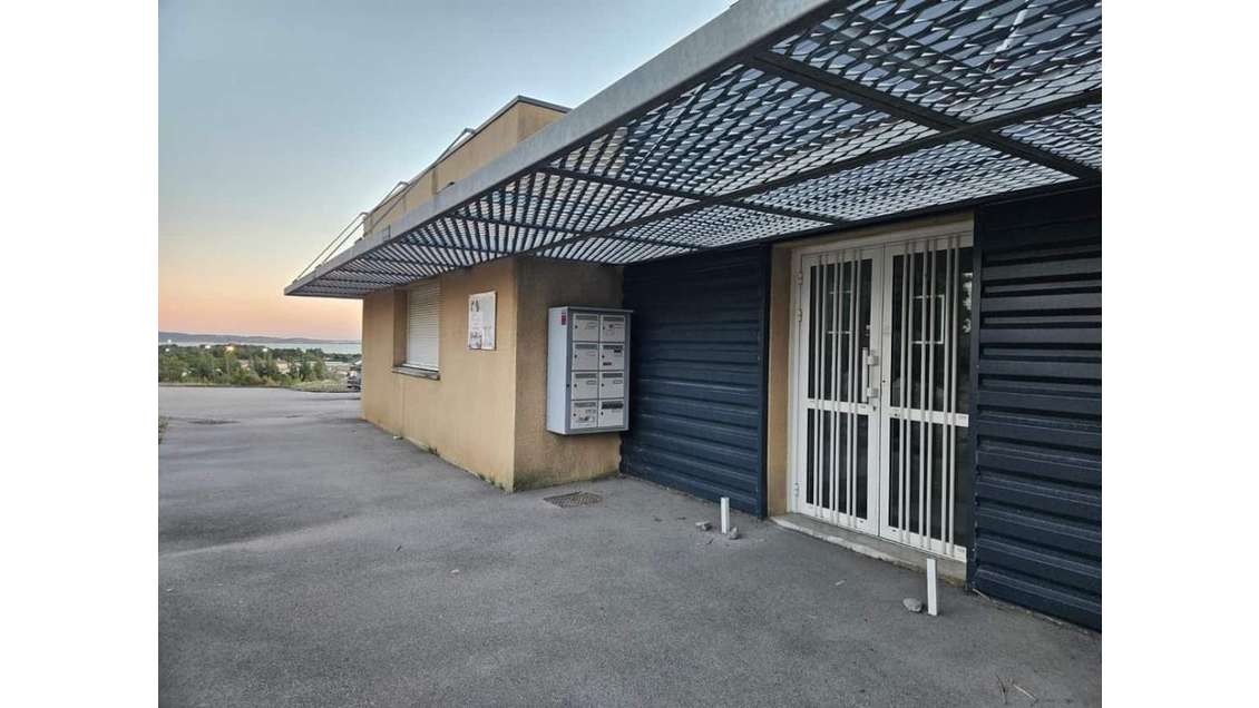 À louer bureaux de 15 à 38m² à Narbonne  A61