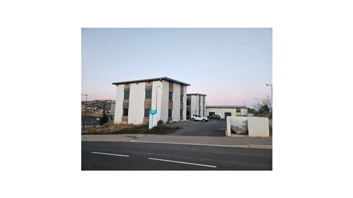 À louer bureaux de 25 à 170m² à Narbonne Sud A9