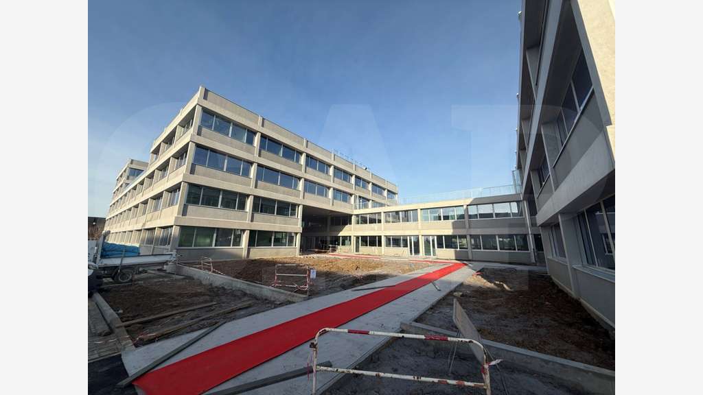 A louer bureaux neufs 236m² ERP5  à Rennes
