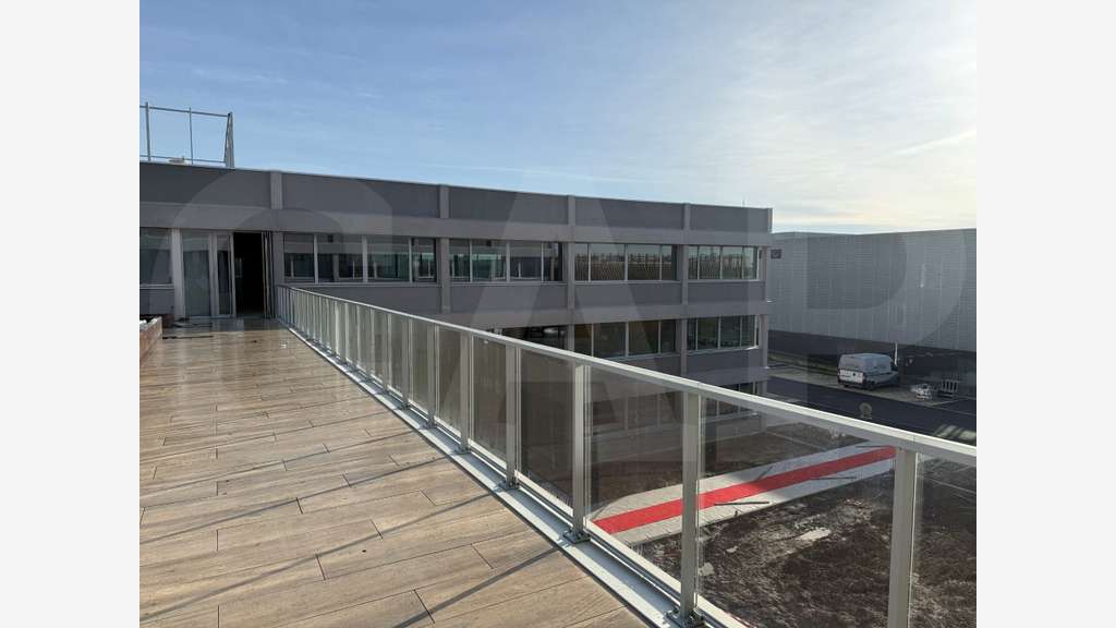 A louer bureaux neufs 236m² ERP5  à Rennes