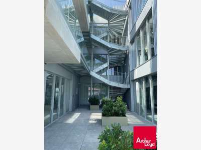 A louer bureaux neufs 147m² avec parkings à Anglet