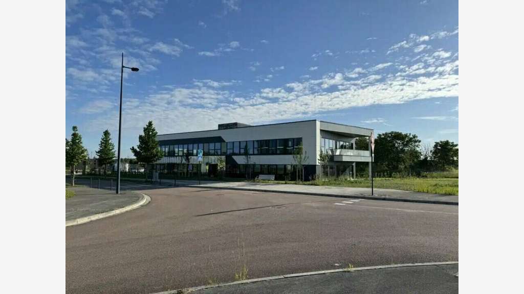 A louer bureaux neufs 1203m² à Sainte-Savine